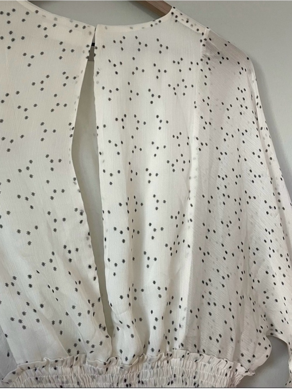 Storia - Chiffon Tiered Mini Dress in Ivory with Black Star Print - Picture 8 of 8
